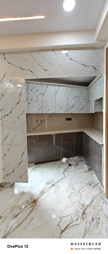 Kitchen in 3 BHK Builder Floor at Sector 73 – for Sale