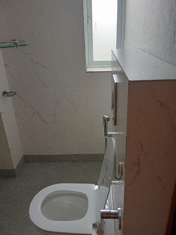 Bathroom in 3 BHK Builder Floor at Veera Safdarjung Enclave, Safdarjung Enclave – for Rent