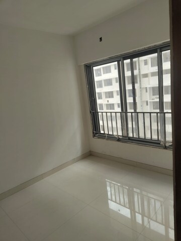 3 BHK Apartment For Rent in Videocon Towers B CHS LTD, Kandivali East