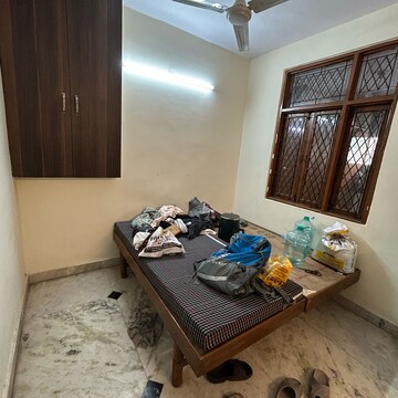 Bedroom in 1 BHK Builder Floor at Kotla Mubarakpur – for Rent