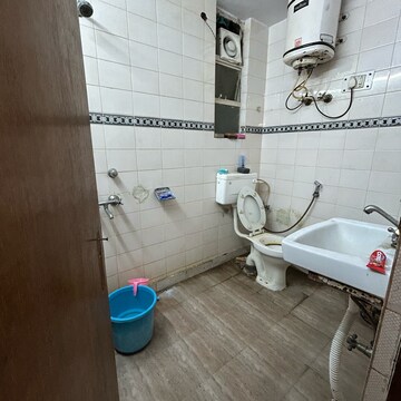 Bathroom in 1 BHK Builder Floor at Kotla Mubarakpur – for Rent