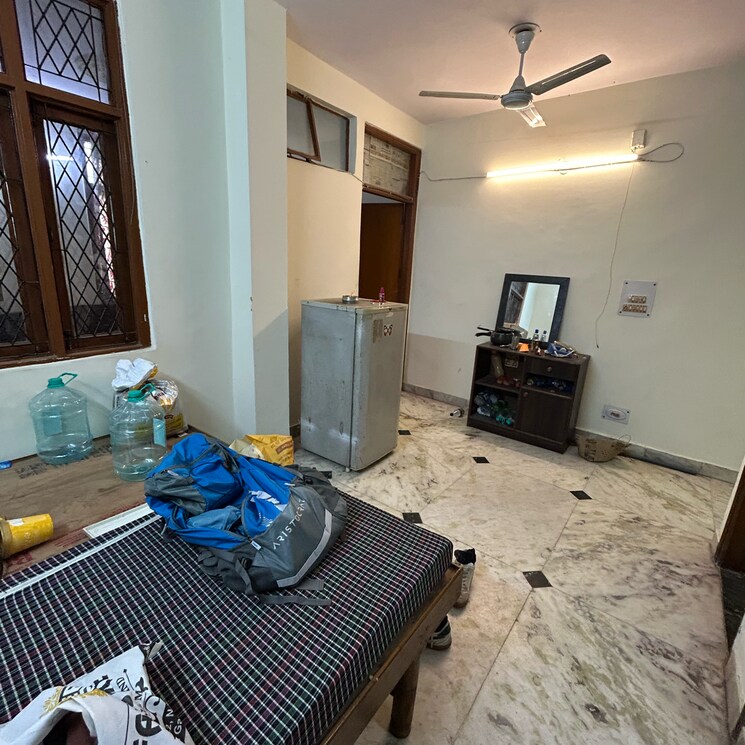 Bedroom, kotla mubarakpur 1 Bedroom 450 Sq.Ft. Builder Floor In Kotla Mubarakpur Delhi 9148032