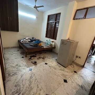 Living Room in 1 BHK Builder Floor at Kotla Mubarakpur – for Rent