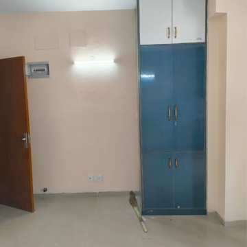 Room in 1 BHK Apartment at Adani Aangan Arcade, Sector 88a – for Rent