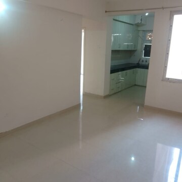 Room in 2.5 BHK Builder Floor at Smart World Gems, Sector 89 – for Rent