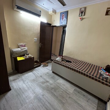 Bedroom in 2 BHK Builder Floor at South Extension I – for Rent