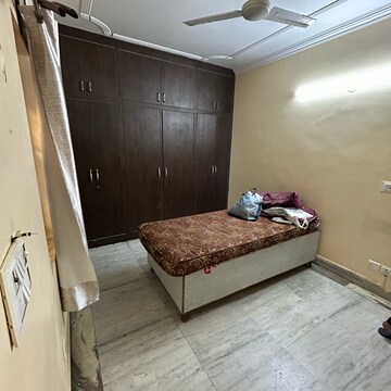 Bedroom in 2 BHK Builder Floor at South Extension I – for Rent