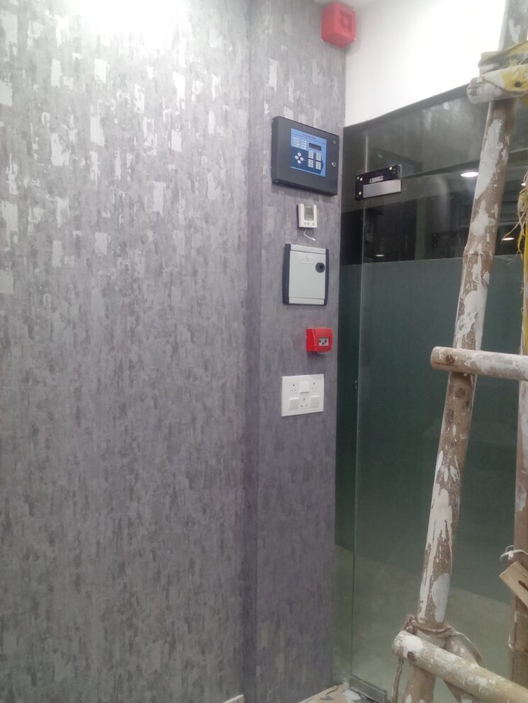 undefined, alphathum Commercial Office Space 200 Sq.Ft. In Sector 90 Noida 9148046