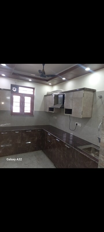 Kitchen in 3 BHK Builder Floor at BPTP Eden Estate, Sector 81 – for Sale