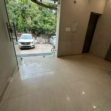 Room in  Office Space at Kotla Mubarakpur – for Rent