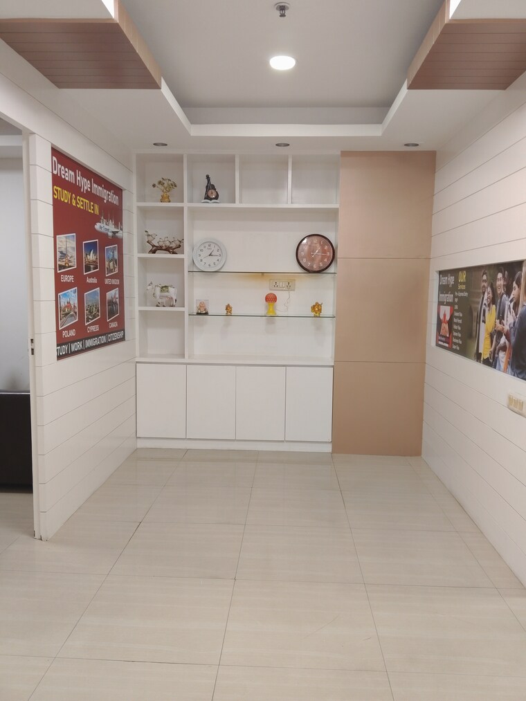 Kitchen, netaji subhash place Commercial Office Space 978 Sq.Ft. In Netaji Subhash Place Delhi 9148082