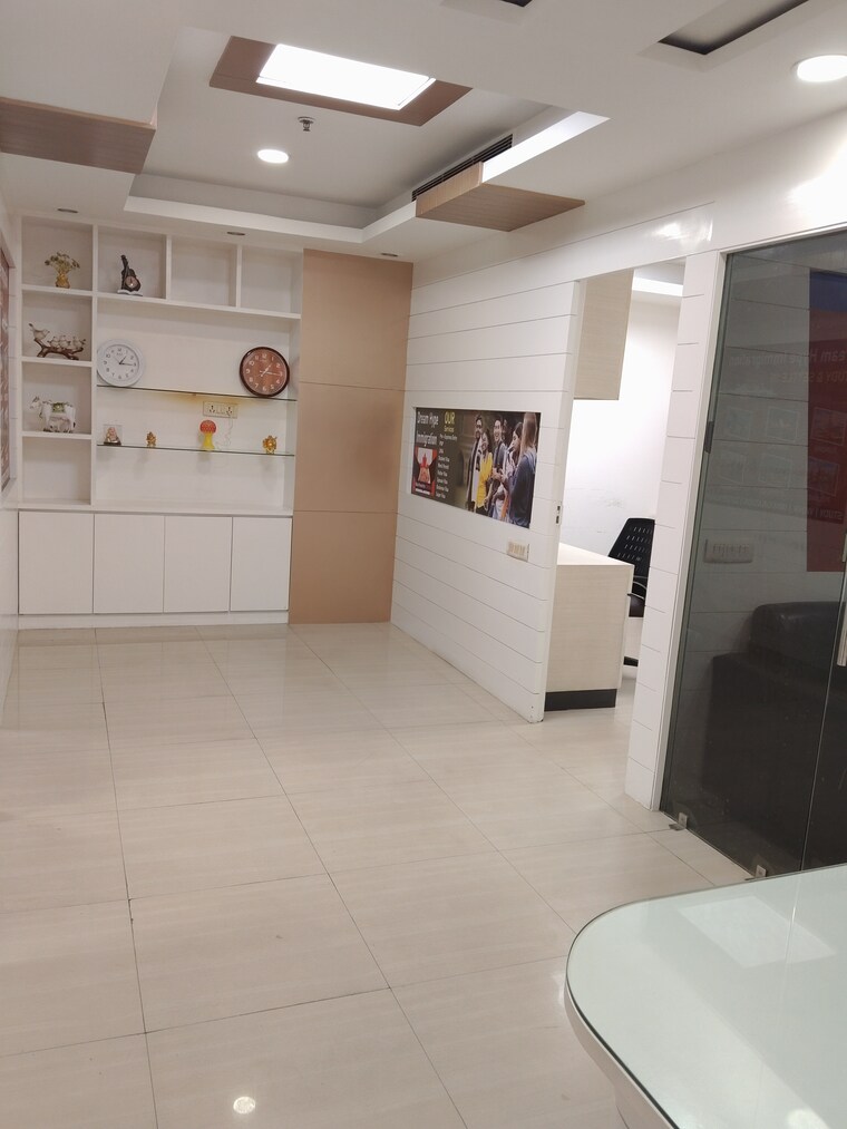 undefined, netaji subhash place Commercial Office Space 978 Sq.Ft. In Netaji Subhash Place Delhi 9148082