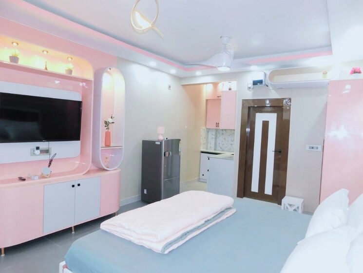 Room, sector 101 Studio 550 Sq.Ft. Apartment In Sector 101 Noida 9148084