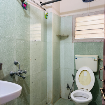 Bathroom in 3 BHK Builder Floor at Madhapur – for Rent
