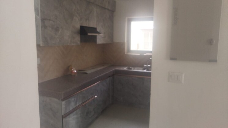 Kitchen, vatika-one-express-city 3.5 Bedroom 1550 Sq.Ft. Builder Floor In Sector 88b Gurgaon 9148135