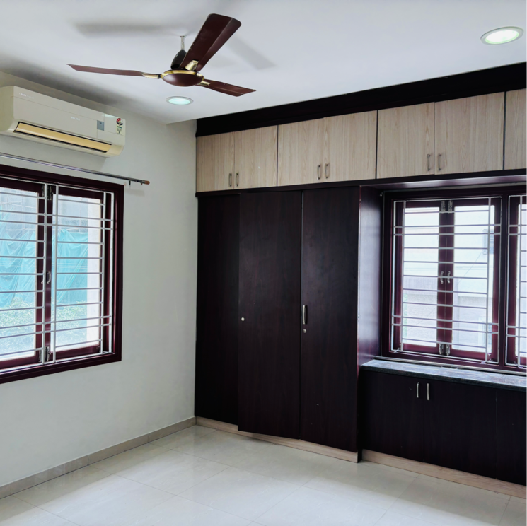 Room, madhapur 3 Bedroom 1869 Sq.Ft. Builder Floor In Madhapur Hyderabad 9148144