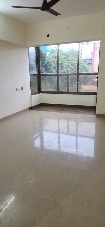 Room in 3 BHK Apartment at Pearl Arcade Andheri, Andheri West – for Rent