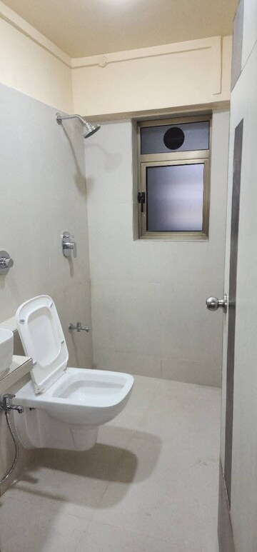 Bathroom in 3 BHK Apartment at Pearl Arcade Andheri, Andheri West – for Rent