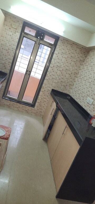 Furnished Amenities in 3 BHK Apartment at Pearl Arcade Andheri, Andheri West – for Rent