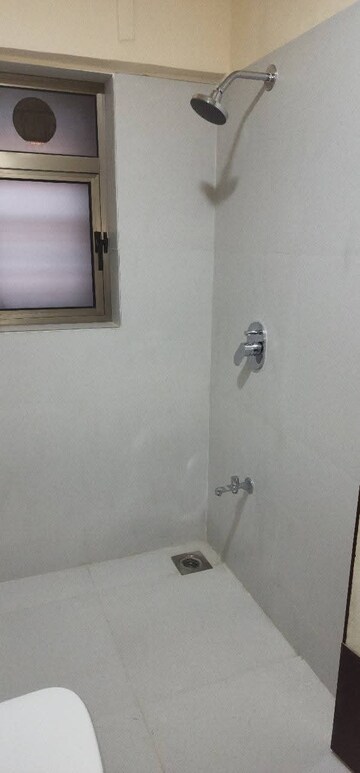 Room in 3 BHK Apartment at Pearl Arcade Andheri, Andheri West – for Rent