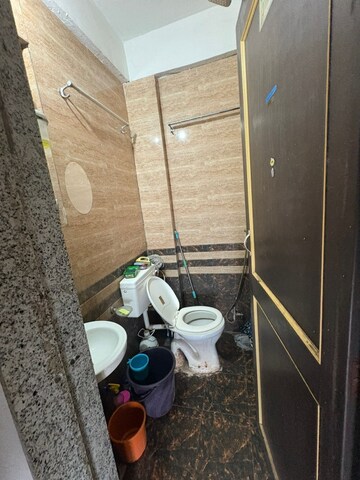 Bathroom in Studio Independent House at Surbhi Park, Gokhalenagar – for Rent