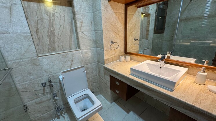 Kitchen, malcha marg 3 Bedroom 3000 Sq.Ft. Apartment In Malcha Marg Delhi 9148169