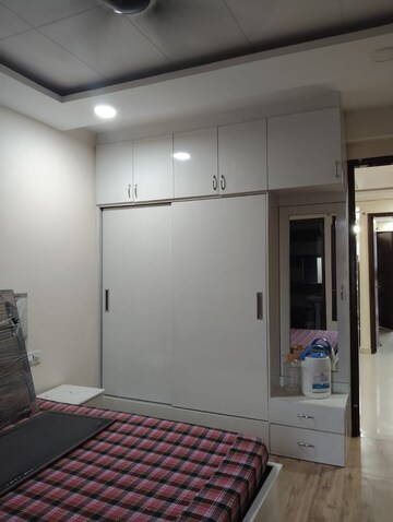 Room in 3 BHK Builder Floor at Dhakoli – for Rent