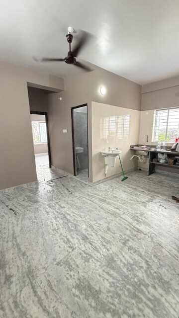 2 BHK Apartment For Rent in Mahatma Gandhi Road