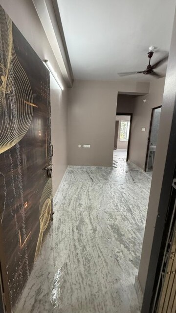 Utility Room in 2 BHK Apartment at Mahatma Gandhi Road – for Rent