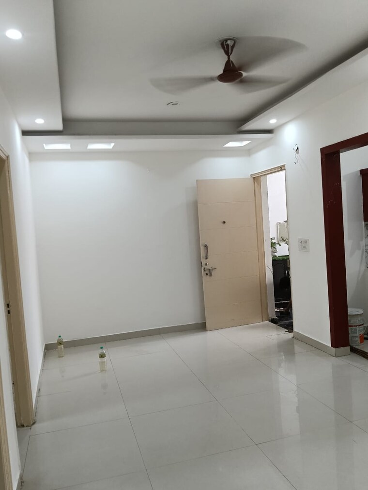 Room, ambala highway 3 Bedroom 1000 Sq.Ft. Independent House In Ambala Highway Zirakpur 9148250