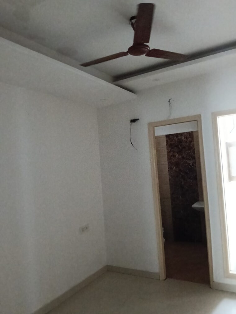 Room, ambala highway 3 Bedroom 1000 Sq.Ft. Independent House In Ambala Highway Zirakpur 9148250