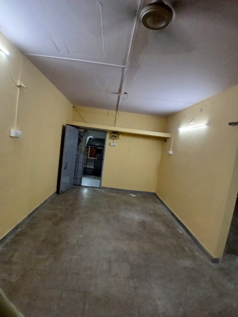 Room, nagari-niwara-chs 1 RK 320 Sq.Ft. Apartment In Goregaon East Mumbai 9148301