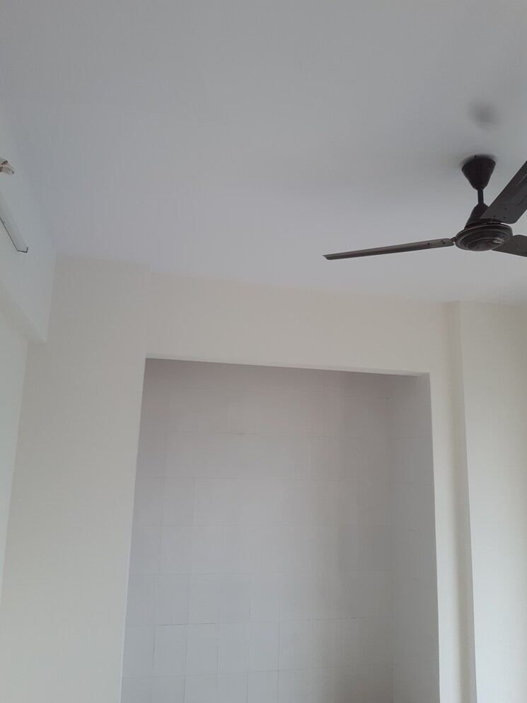 Room, rajdeep-society 3 Bedroom 1700 Sq.Ft. Apartment In Naupada Thane 9148304