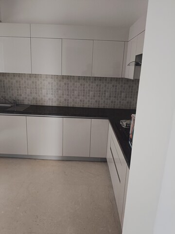 Bathroom in 3 BHK Apartment at Sector 43 – for Rent