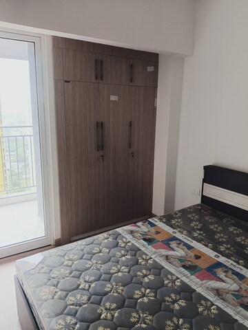 Bedroom in 3 BHK Apartment at Sector 43 – for Rent