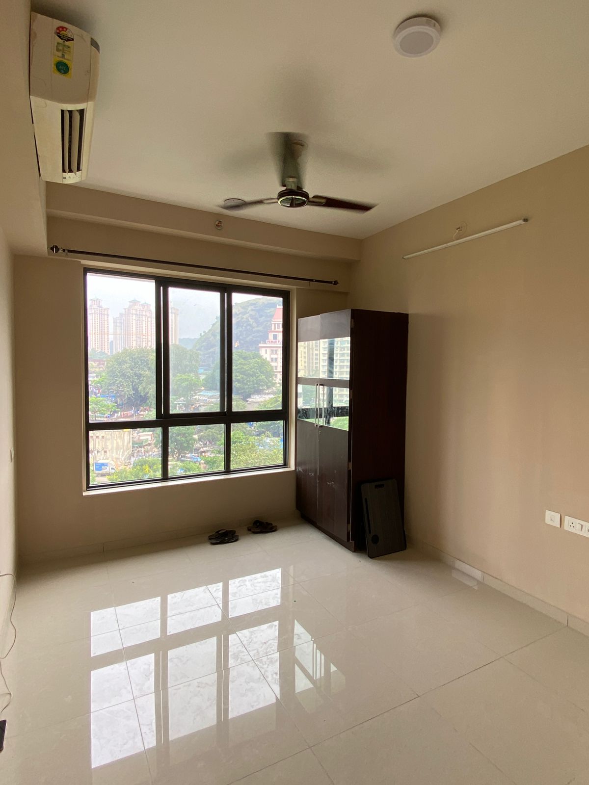 2 BHK Apartment For Sale in Shapoorji Pallonji Vicinia