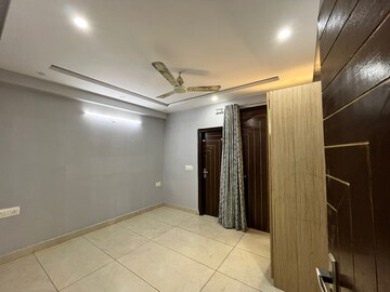 Bedroom in 2 BHK Builder Floor at Kishangarh – for Rent