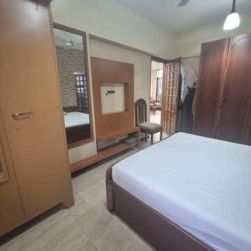 Room in 3 BHK Apartment at Park View Bandra, Bandra West – for Rent