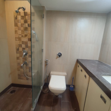 Bathroom in 3 BHK Apartment at Park Lane Apartments, Waterfield Road – for Rent