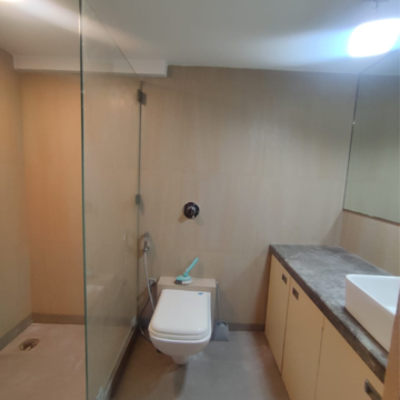 Bathroom in 3 BHK Apartment at Park Lane Apartments, Waterfield Road – for Rent