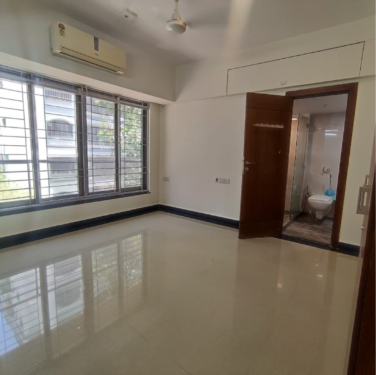 3 BHK + Pooja Room Apartment For Rent in Park Lane Apartments