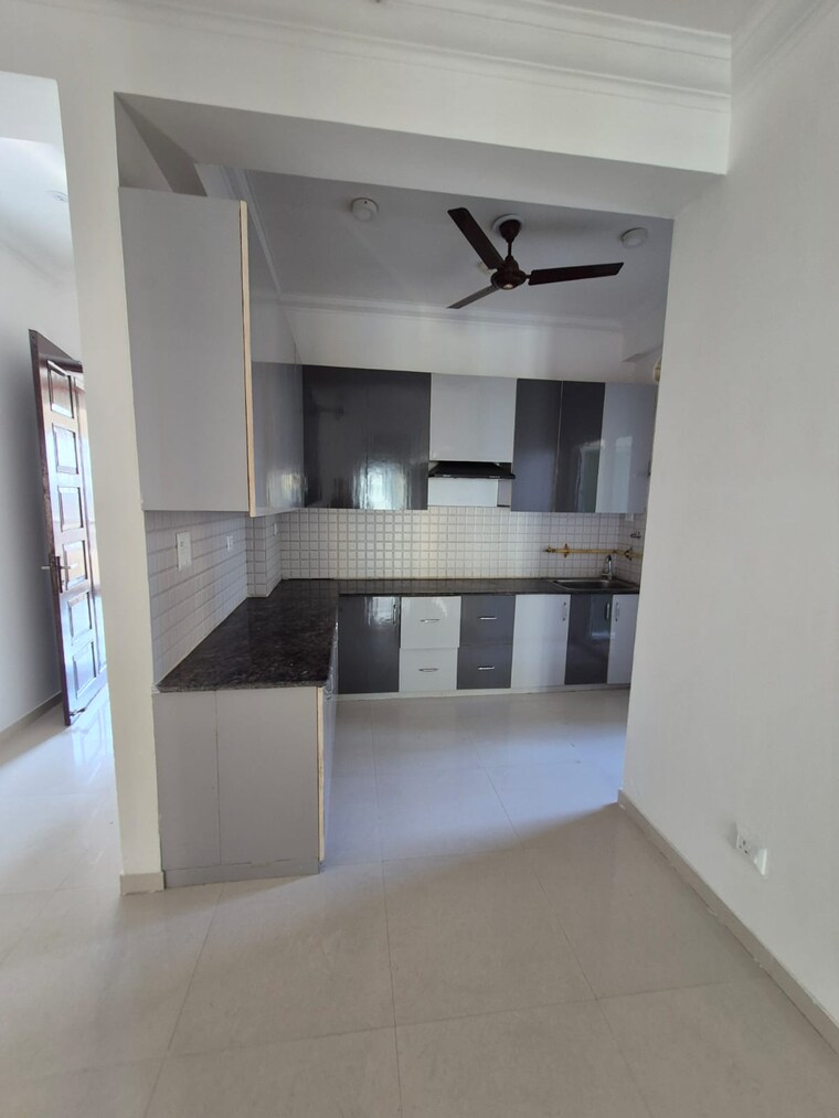 Kitchen, ajnara-homes 2.5 Bedroom 1085 Sq.Ft. Apartment In Sector 16b Greater Noida Greater Noida 9148373