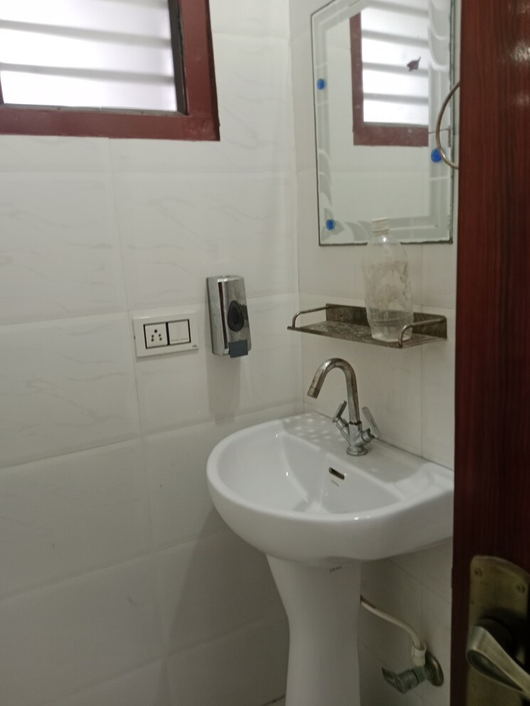 Bathroom, ansals sushant city 2 Bedroom 992 Sq.Ft. Builder Floor In Ansals Sushant City Panipat 9148389