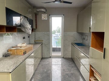 Kitchen in 3 BHK Builder Floor at RWA Apartments Sector 41, Sector 41 – for Rent