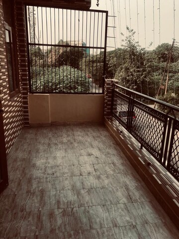 Balcony in 2 BHK Builder Floor at RWA Apartments, Sector 31 – for Rent