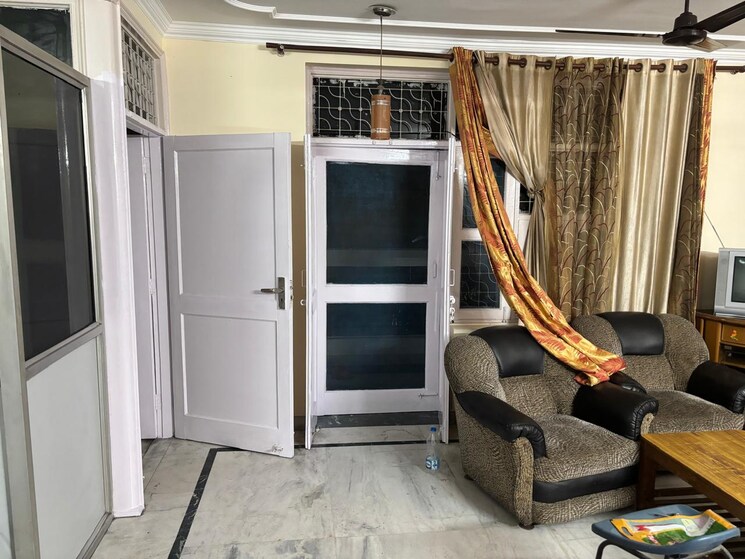 undefined, rwa-apartments-sector-50 3 Bedroom 200 Sq.Mt. Builder Floor In Sector 50 Noida 9148404