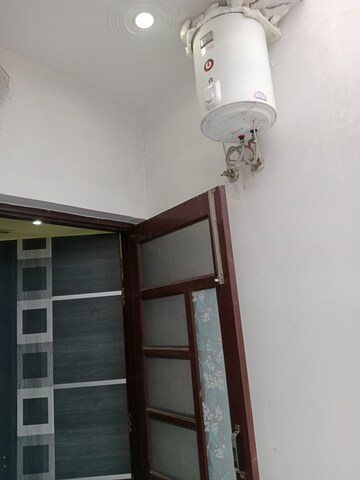  1.5 BHK Builder Floor at Sector 18 – for Rent