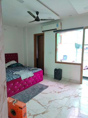 Furnished Amenities in 5 BHK Independent House at RWA Apartments Sector 50, Sector 50 – for Rent