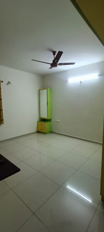 Room in 3 BHK Apartment at Rajapushpa Atria, Gachibowli – for Rent