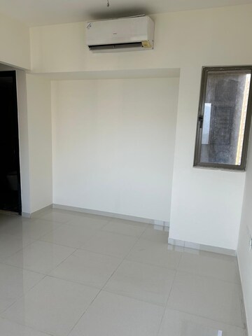 Room in 3 BHK Apartment at Lodha Splendora, Ghodbunder Road – for Rent